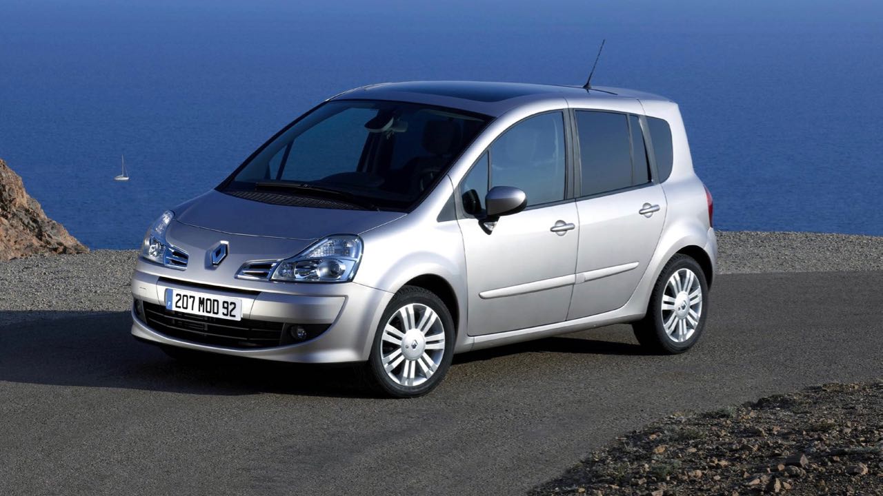 Imagen de El Renault Grand Modus 2008 es un monovolumen con 5 o 7 plazas, disponible con tres niveles de equipamiento y motores que destacan por su bajo consumo.