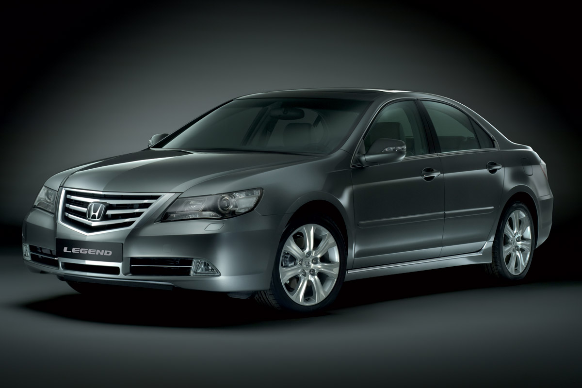 Imagen de El Honda Legend 2007 es una actualización del sedán que llega al mercado con un motor más eficiente y nuevos materiales en su interior.