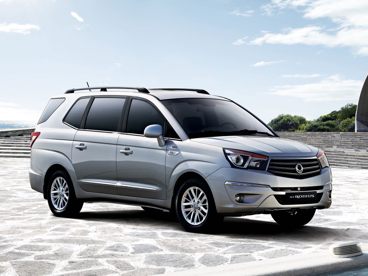 SsangYong Rodius model