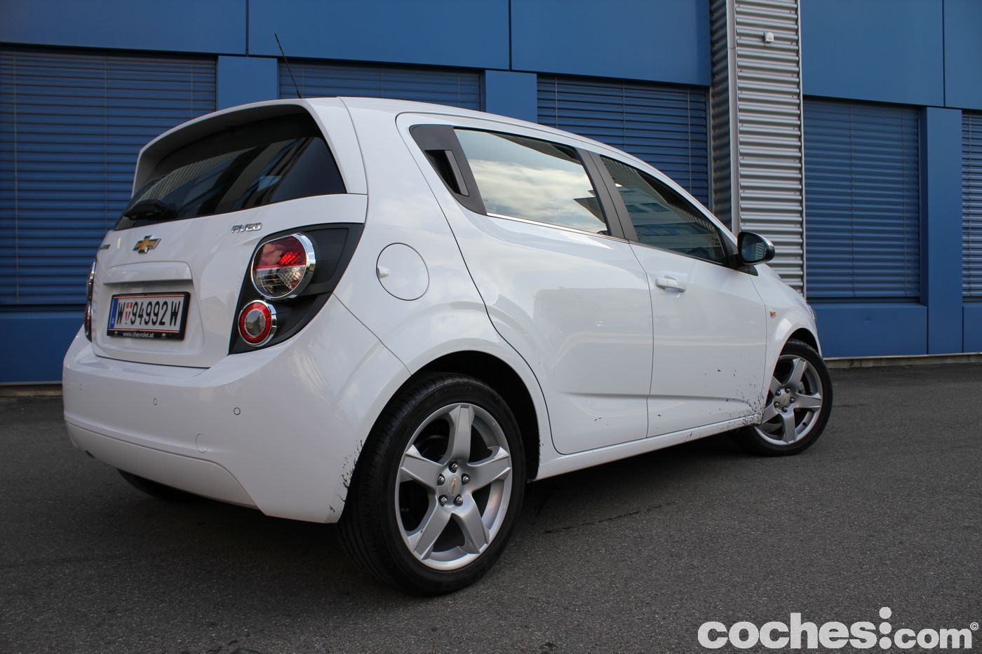 Probamos el primer urbano de Chevrolet diésel, el Aveo 1.3 LTZ con 95 CV. ¿Cómo se comporta? ¿Es una buena apuesta por su relación calidad-precio? Lo comprobamos.