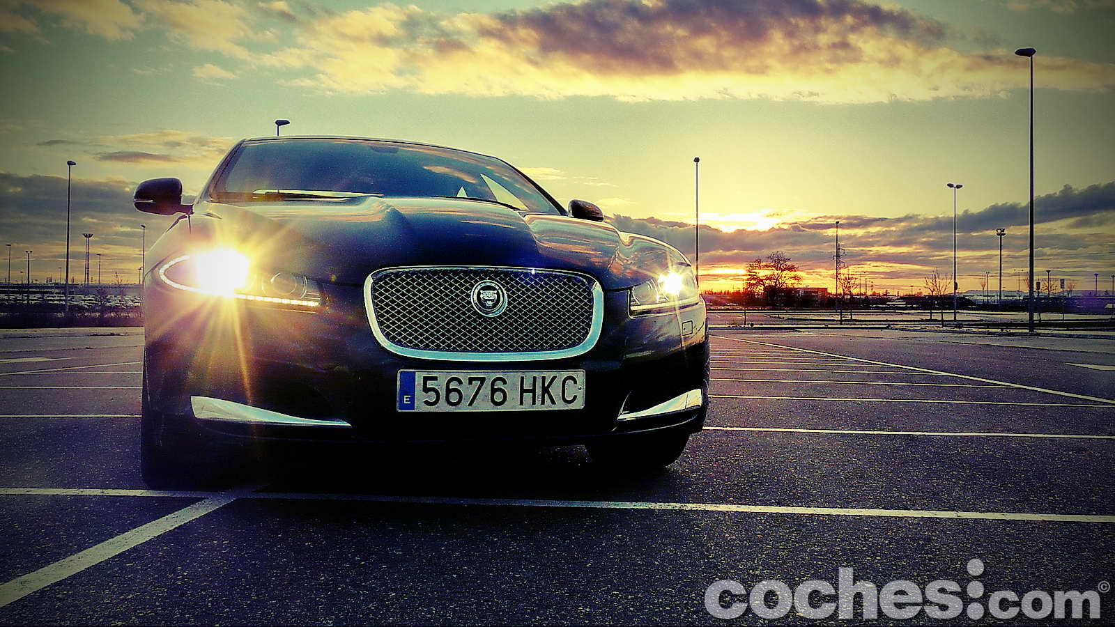 Prueba a fondo del Jaguar XF 3.0 V6 Diesel Premium Luxury, nacido tras el resurgimiento de la firma para dar la réplica a las berlinas de lujo alemanas.