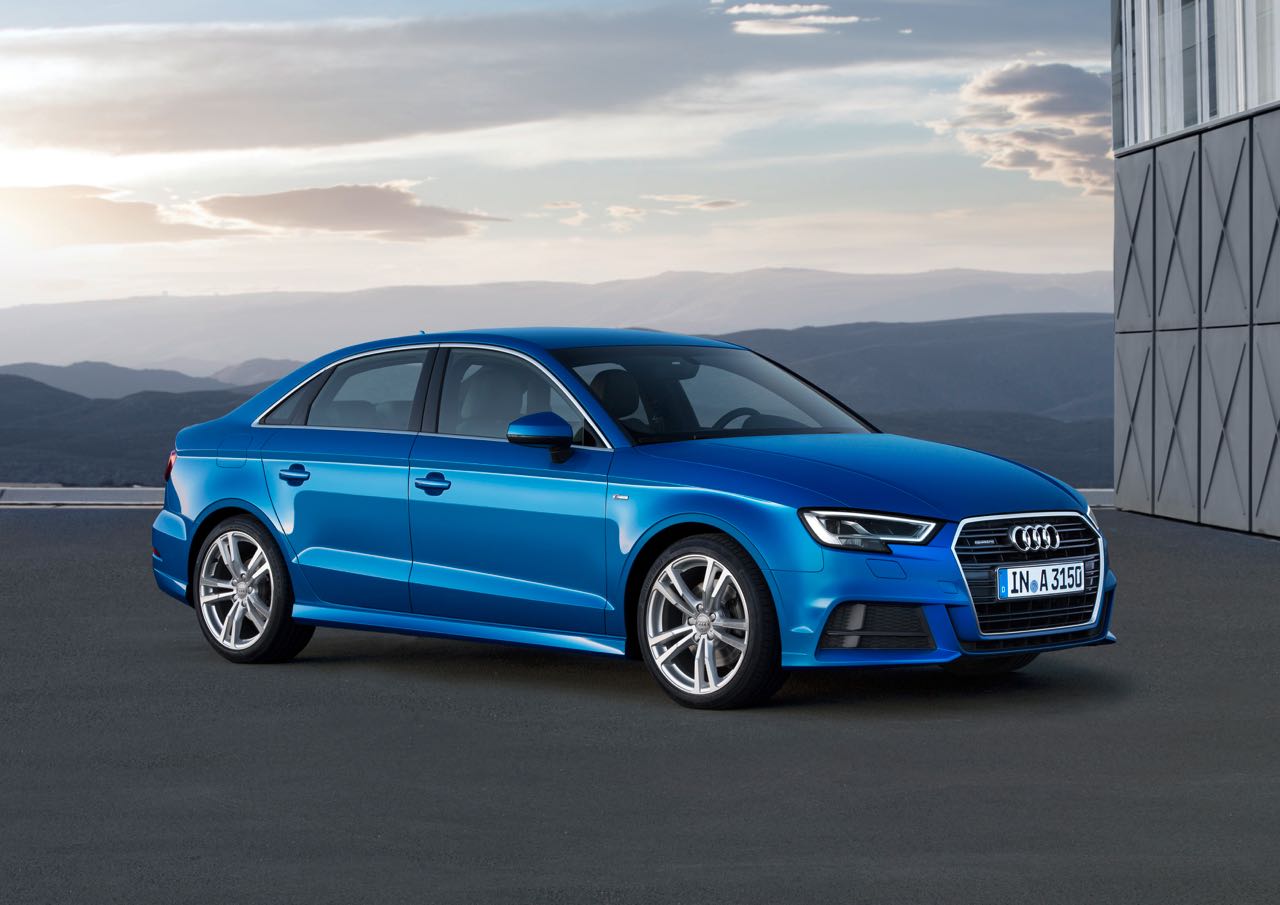 Imagen de El Audi A3 Sedan 2016 renueva su diseño, completa su gama de motores y puede cargarse de tecnología única en su categoría.