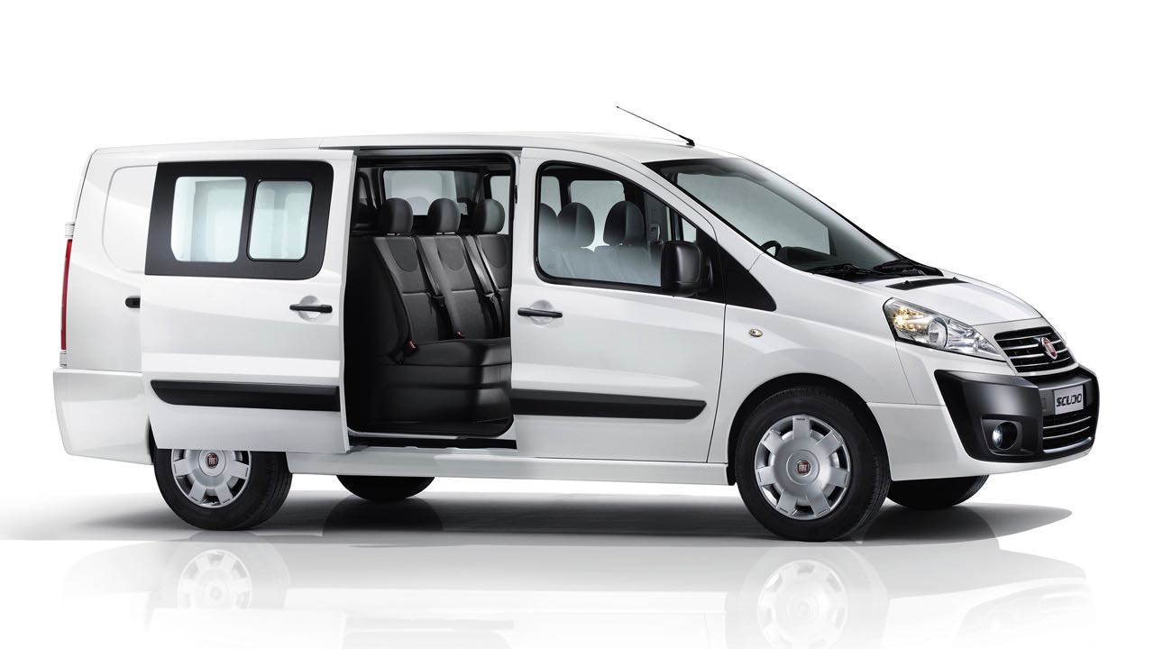 Imagen de El Fiat Scudo 2013 se renueva. Ofrece tres versiones: para carga (furgón), pasajeros (Panorama) o transformaciones (chasis-cabina).