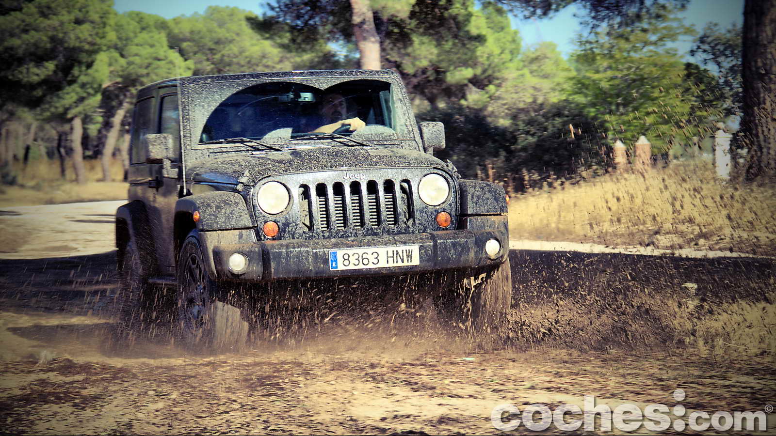 En nuestra prueba semanal analizamos uno de los modelos más deseados por los auténticos aficionados al todoterreno: el Jeep Wrangler Moab.