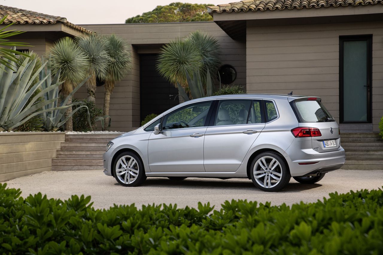 Volkswagen Golf Sportsvan model