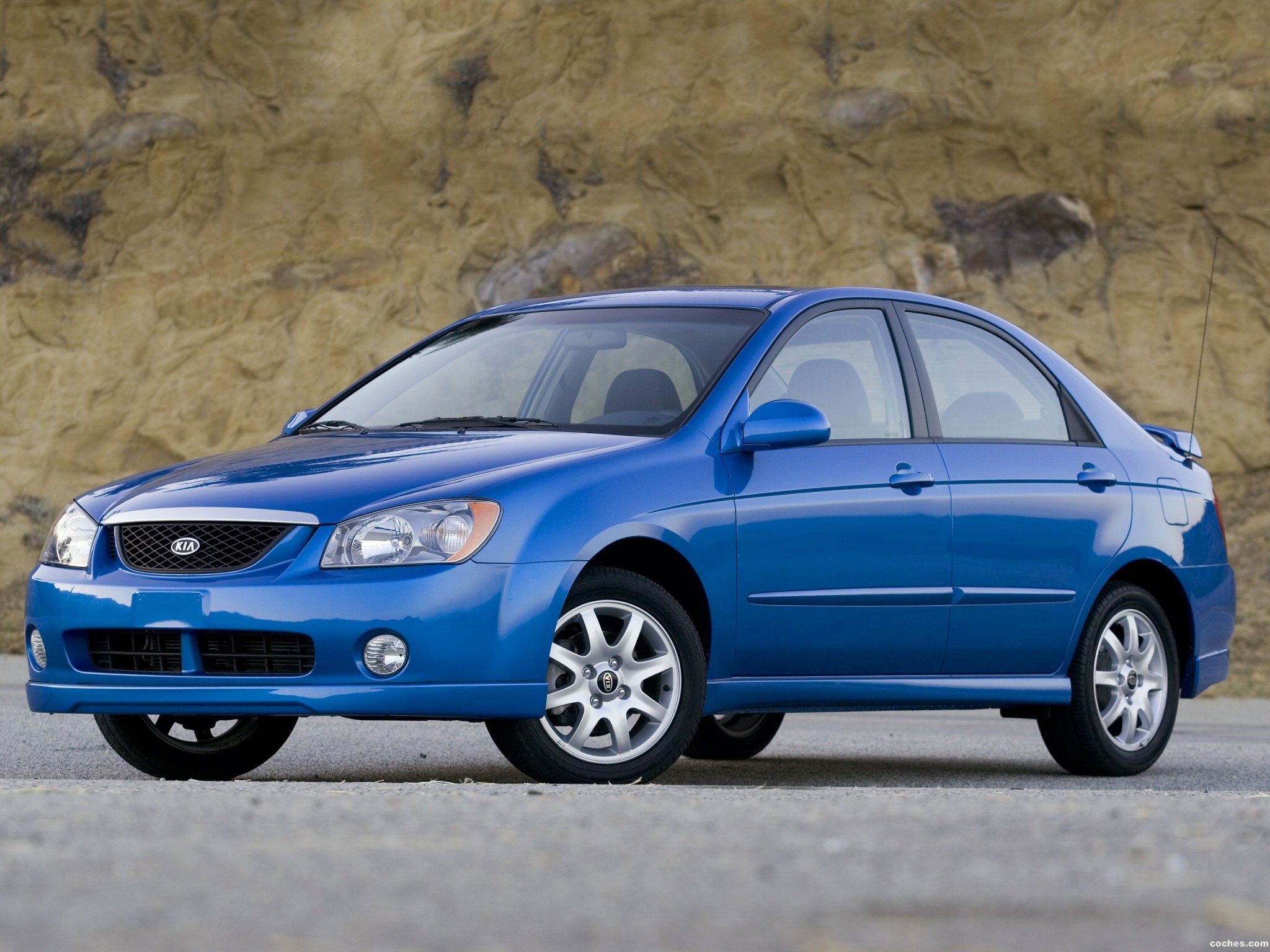 Fotos de Kia Spectra 2006