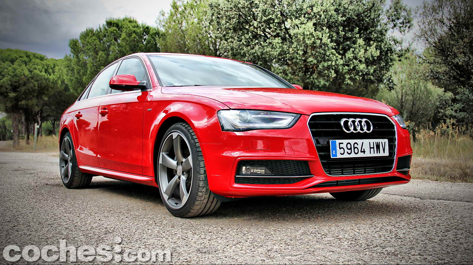 El Audi A4 es una de las berlinas premium más deseadas. Iniciamos con esta prueba un exhaustivo análisis de los mejores representantes alemanes del segmento