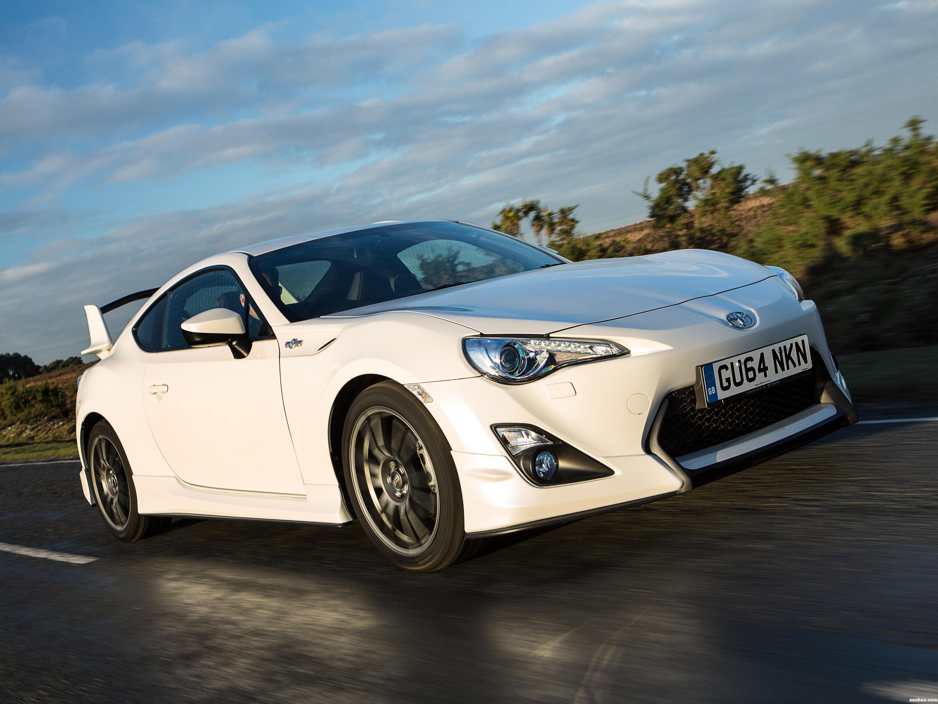 Fotos de Toyota GT86 Aero 2014