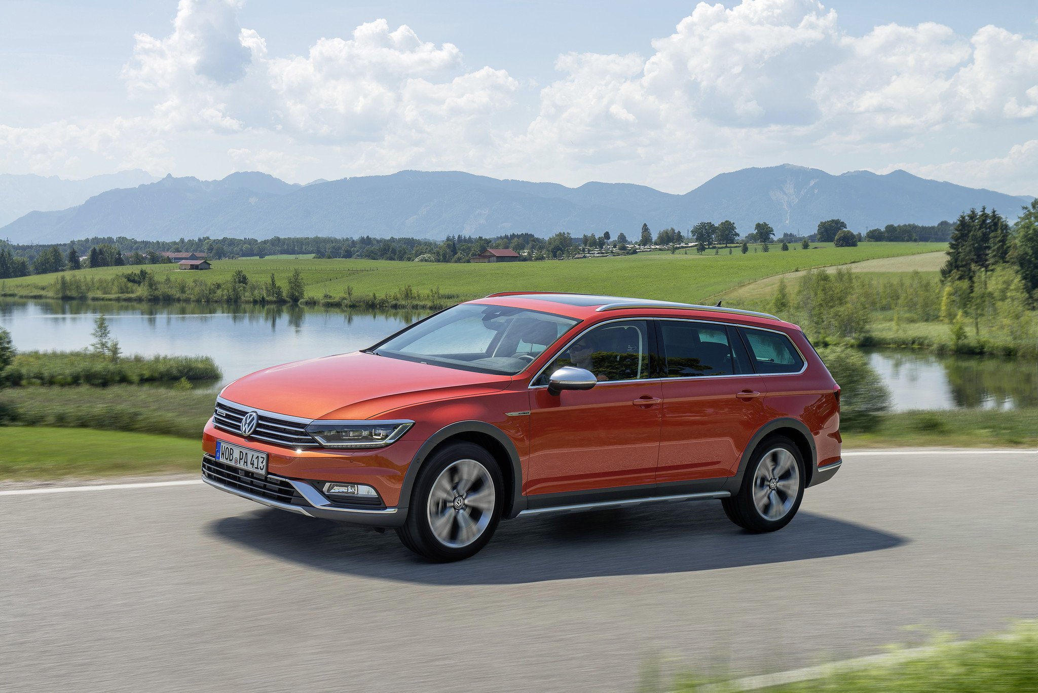 Volkswagen Passat Alltrack model