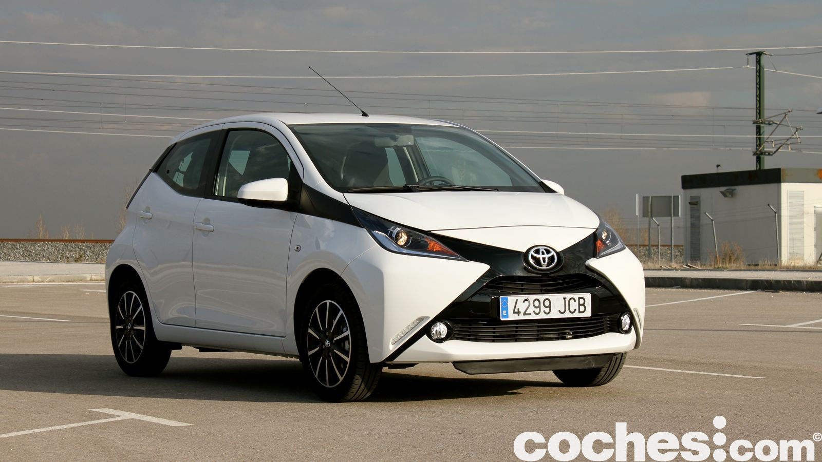 El Toyota Aygo cuenta con una estética muy diferenciada dentro del segmento urbano. Lo ponemos a prueba para ver si es tan atrevido en todos los apartados.