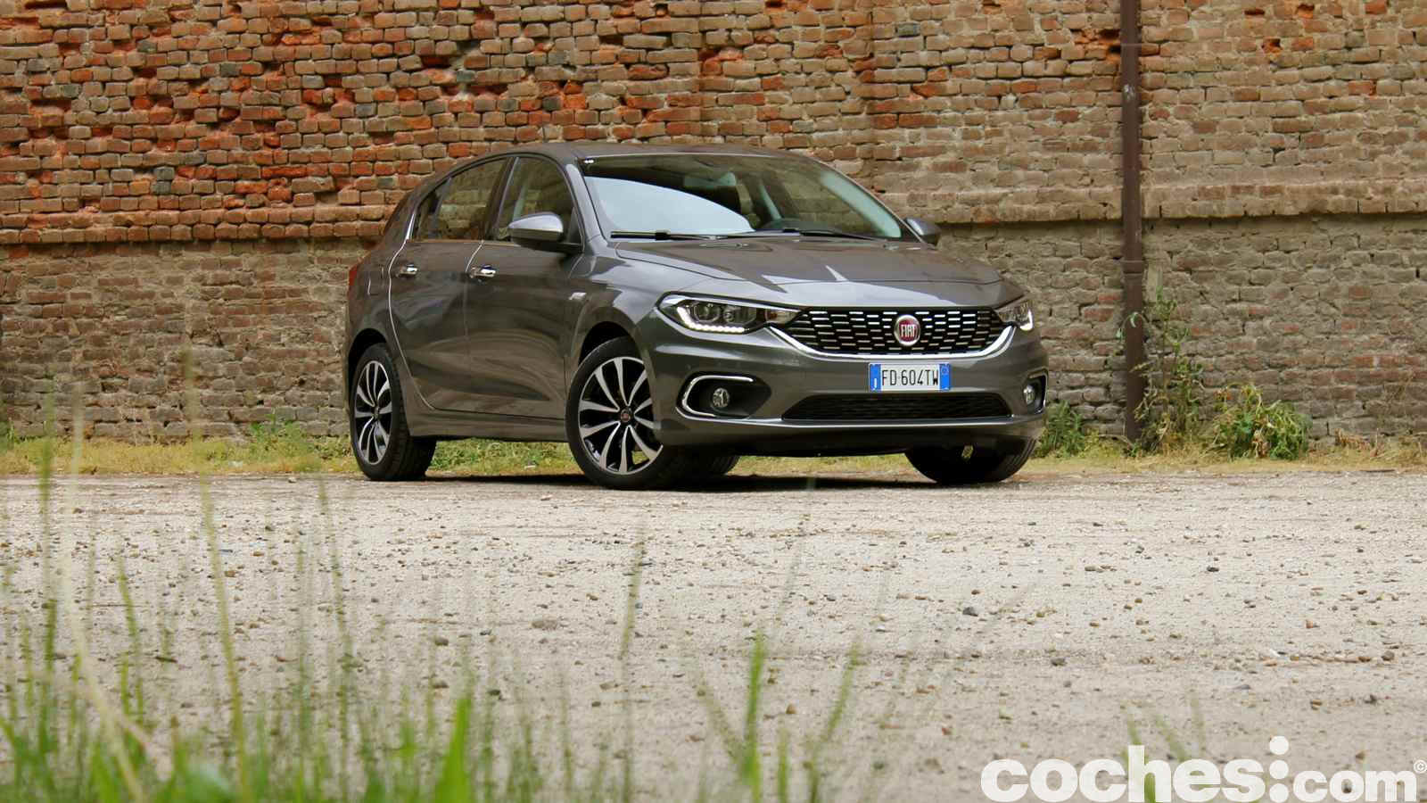 Probamos el Fiat Tipo 5 puertas, que llega al mercado en junio para ser una opción que ofrece buen diseño, amplitud y un equipamiento sensato a buen precio.