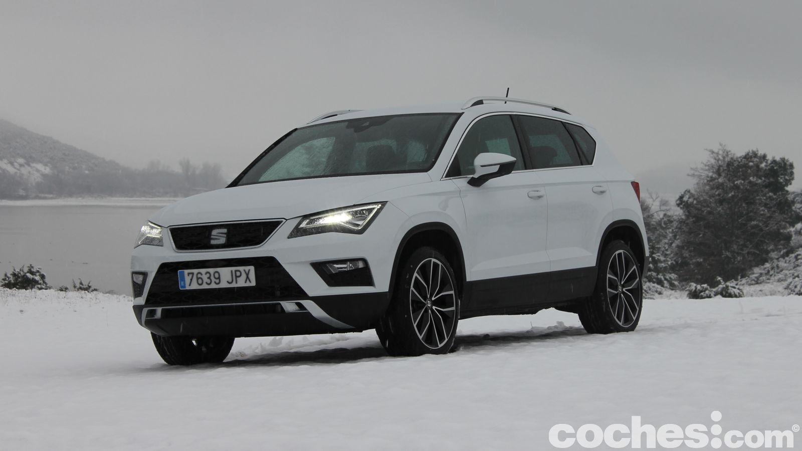 Prueba y opinión del Seat Ateca 2.0 TDI 4Drive, un SUV compacto con un gran comportamiento dinámico en asfalto y un interior amplio..