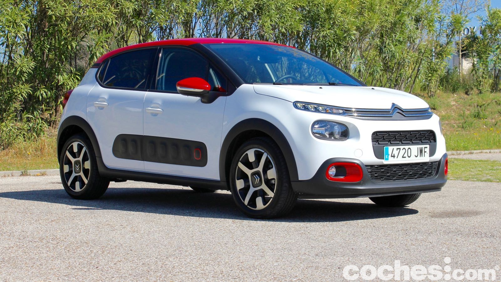 Prueba y opinión del Citroën C3 2017, un utilitario con un enfoque diferente y enormes posibilidades de personalización.