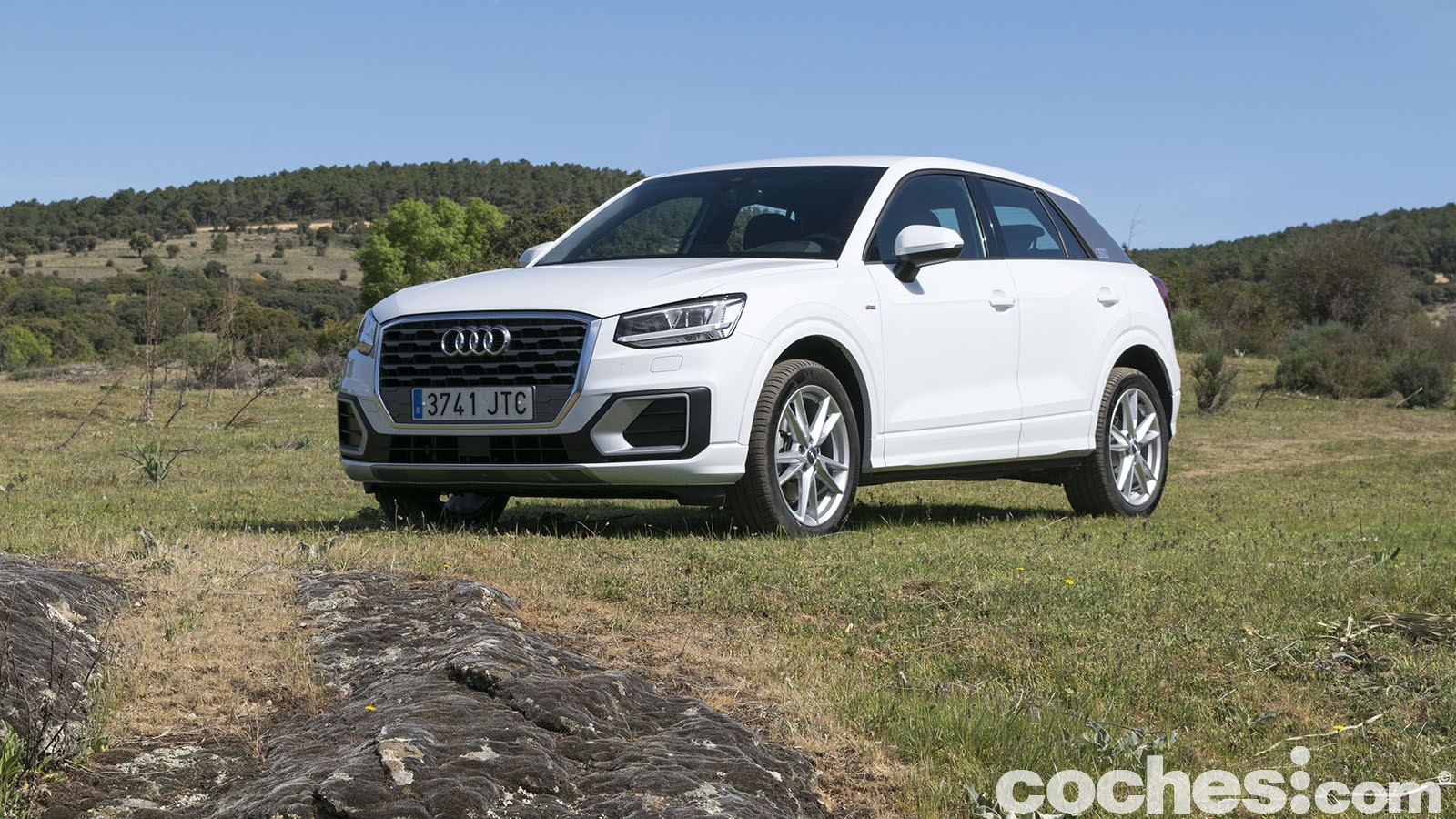 Prueba y opinión del Audi Q2, el SUV pequeño de la marca que destaca por su llamativa imagen. Lo probamos con el motor diésel 1.6 TDI de 116 CV.