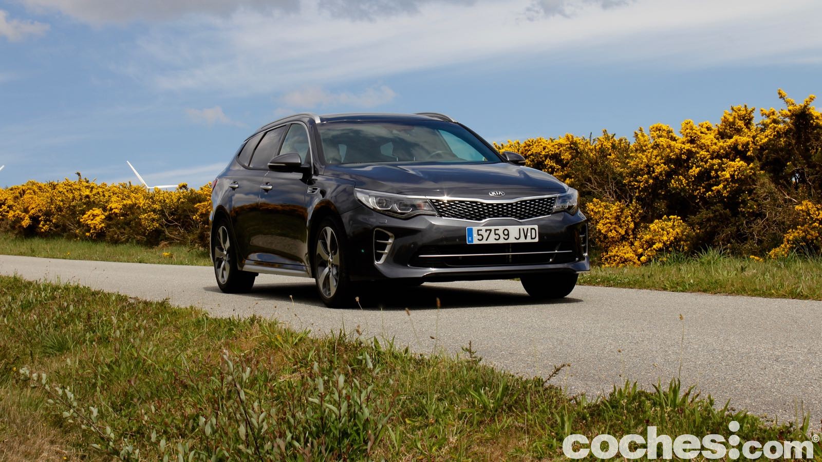Prueba y opinión del Kia Optima Sportswagon diésel con motor 1.9 CRDi de 141 CV y el completísimo acabado GT-Line, que le da un aspecto deportivo.