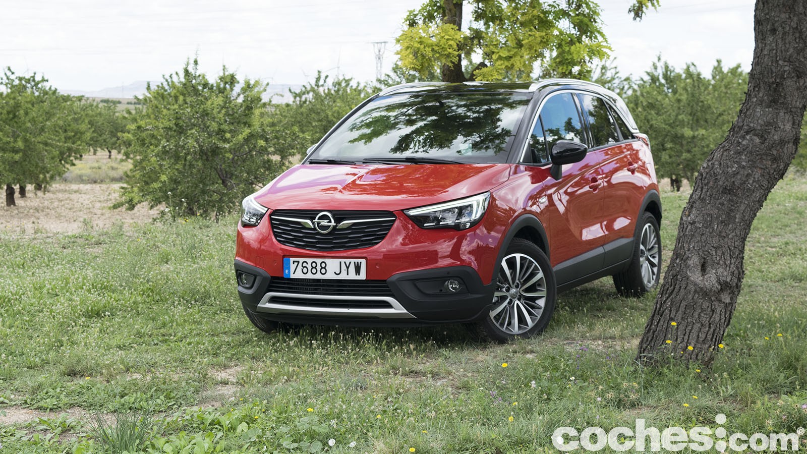 Prueba y opinión del Opel Crossland X 1.2 Turbo 110 CV, un modelo a medias entre SUV y monovolumen que destaca por habitabilidad a pesar de sus dimensiones.