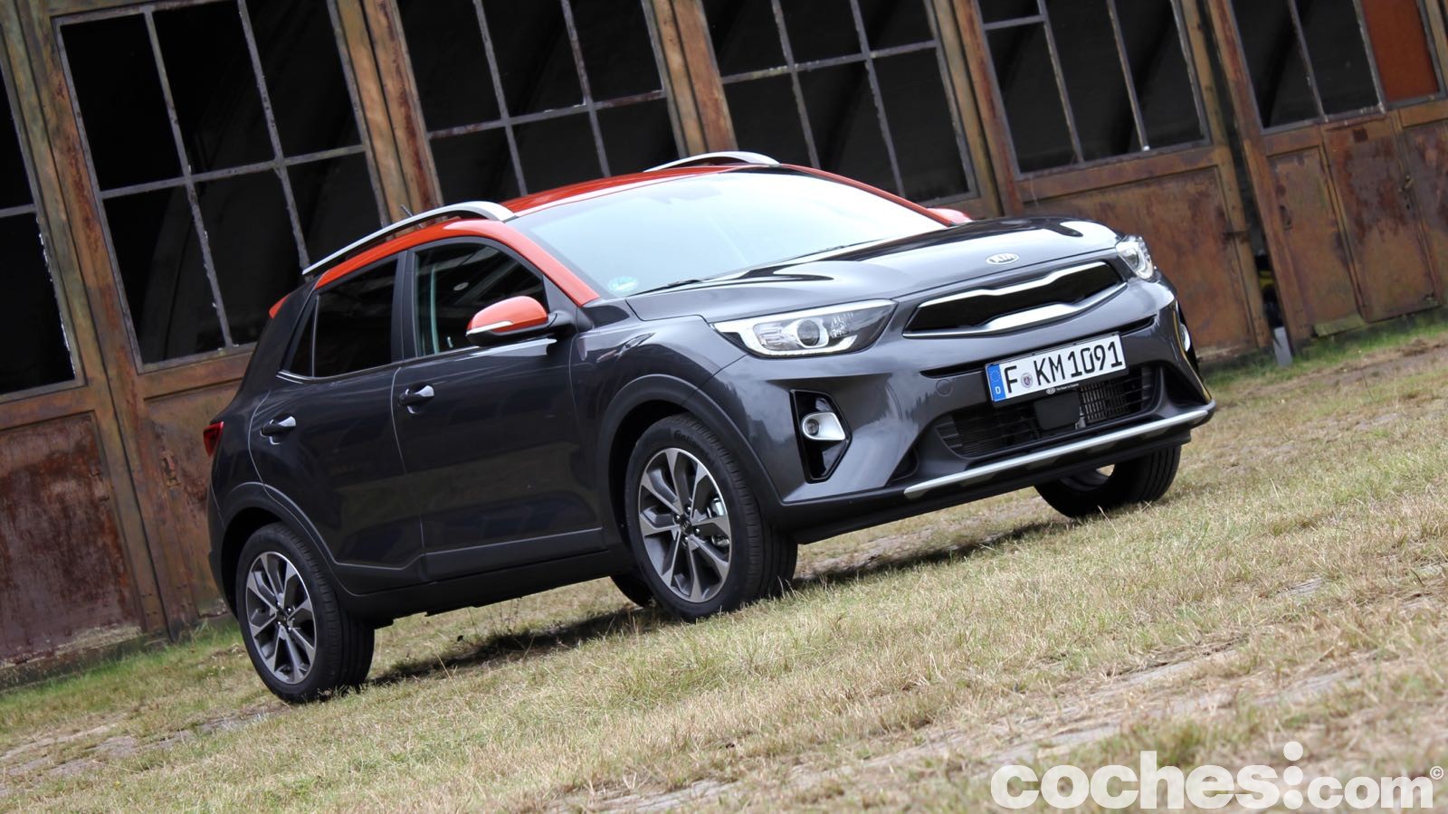 El Kia Stonic cuenta con potencial suficiente para ser uno de los SUV pequeños de referencia. Aquí encontrarás la prueba y opinión que hemos realizado.