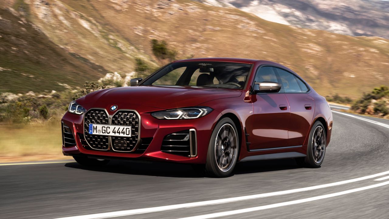 Imagen de El BMW Serie 4 Gran Coupé 2022 es la segunda generación del sedán con aire de coupé. Es más grande y se lanza con cuatro motores.