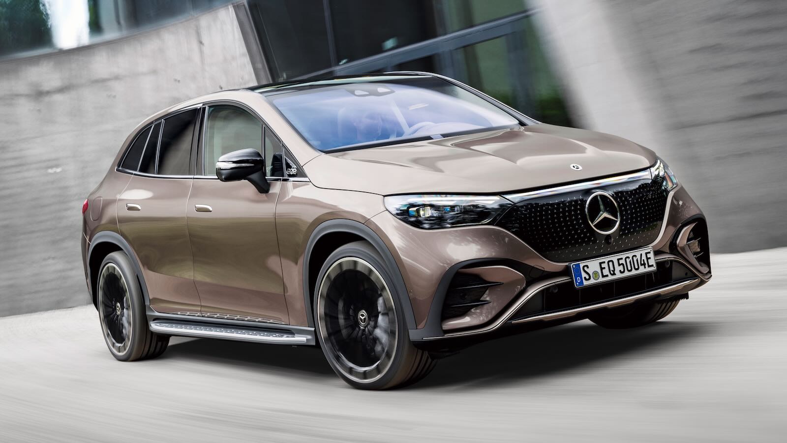 Mercedes EQE SUV model