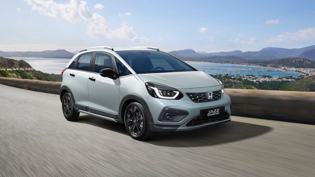 Imagen de Llega una actualización para el Honda Jazz 2023, uno de los pocos monovolúmenes pequeños que ve como se incrementa su equipamiento.