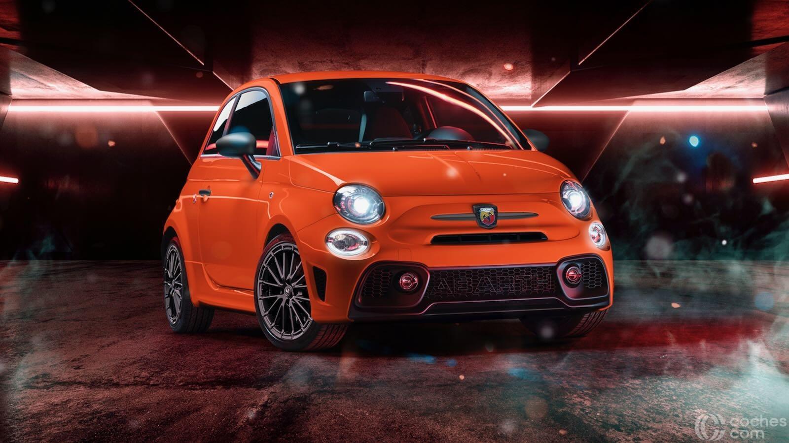 Elegantes 2023 Abarth 595 Fotos