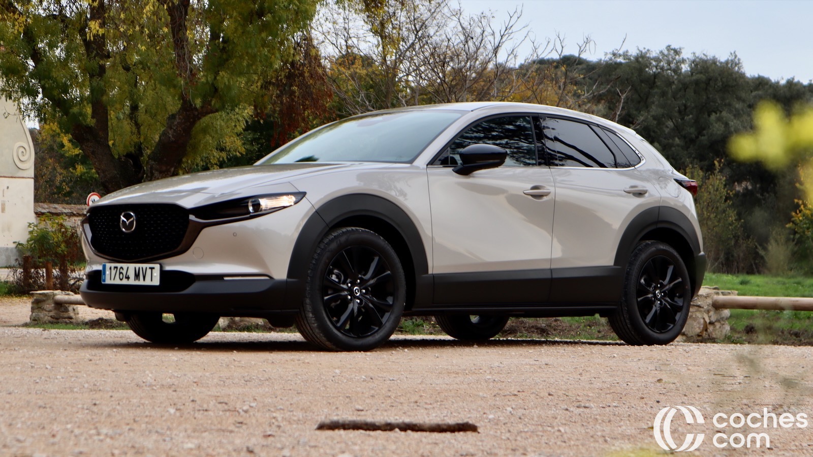 Prueba del Mazda CX-30 e-SkyACtiv G 140 CV. Un motor diferente a todo que destaca por suavidad y consigue consumos ajustados con facilidad.