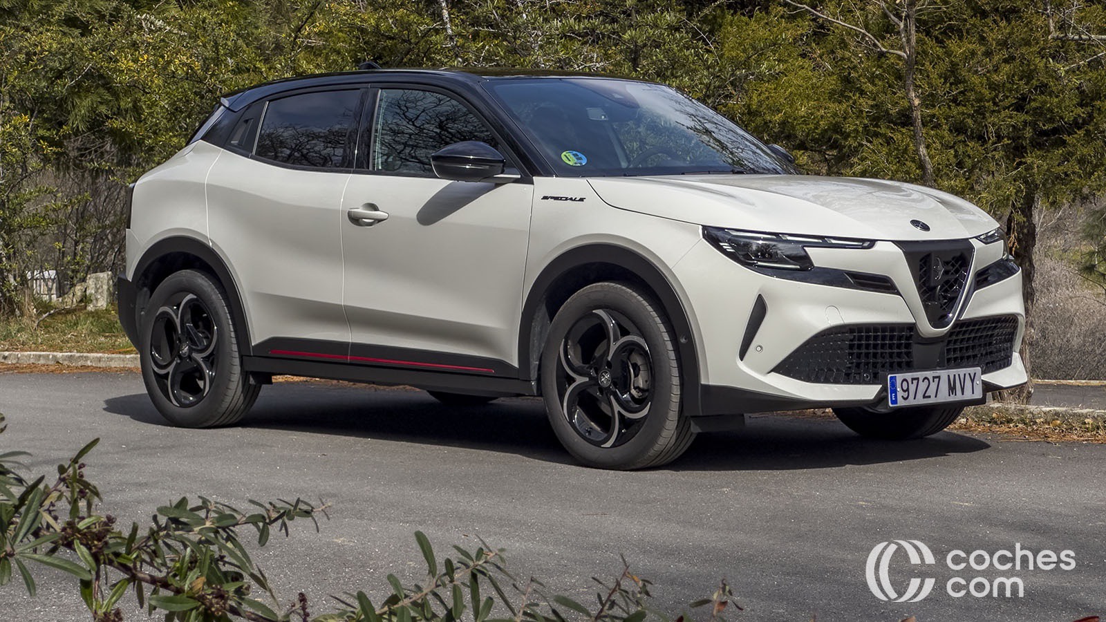 Ponemos a prueba al Alfa Romeo Junior Ibrida 136 CV, la versión de acceso del SUV pequeño que quiere destacar por estética y carácter.