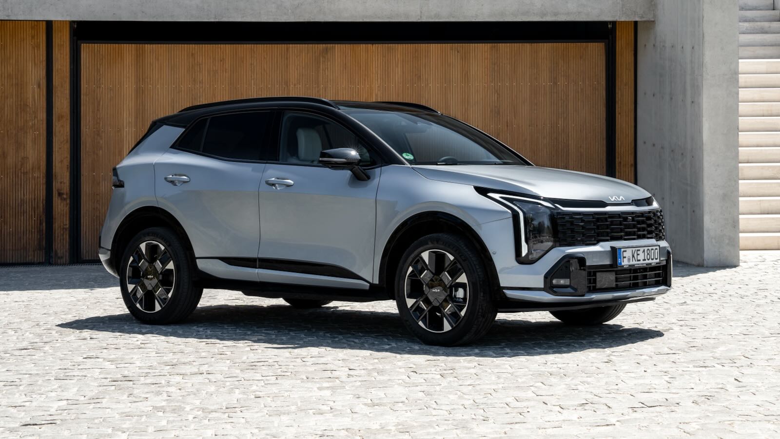 Imagen de El Kia Sportage 2026 es la puesta al día de la tercera generación. Varía el diseño, gana tecnología y la gama mecánica se simplifica.