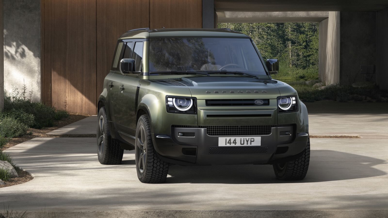 Land Rover Defender 225 model