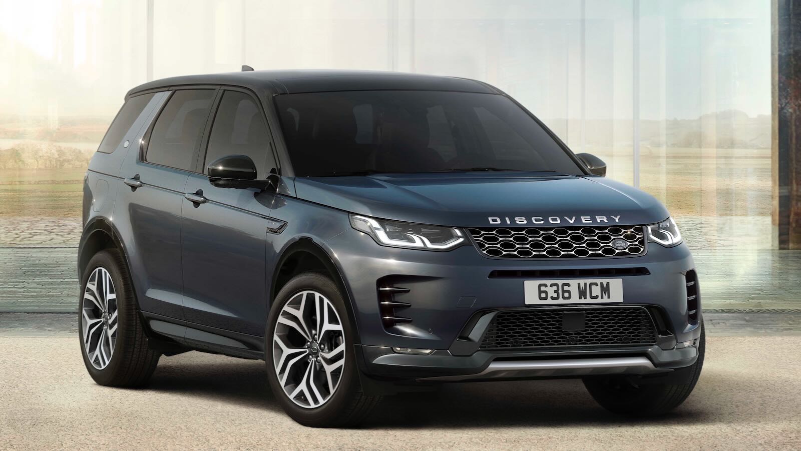 Land Rover Discovery Sport model