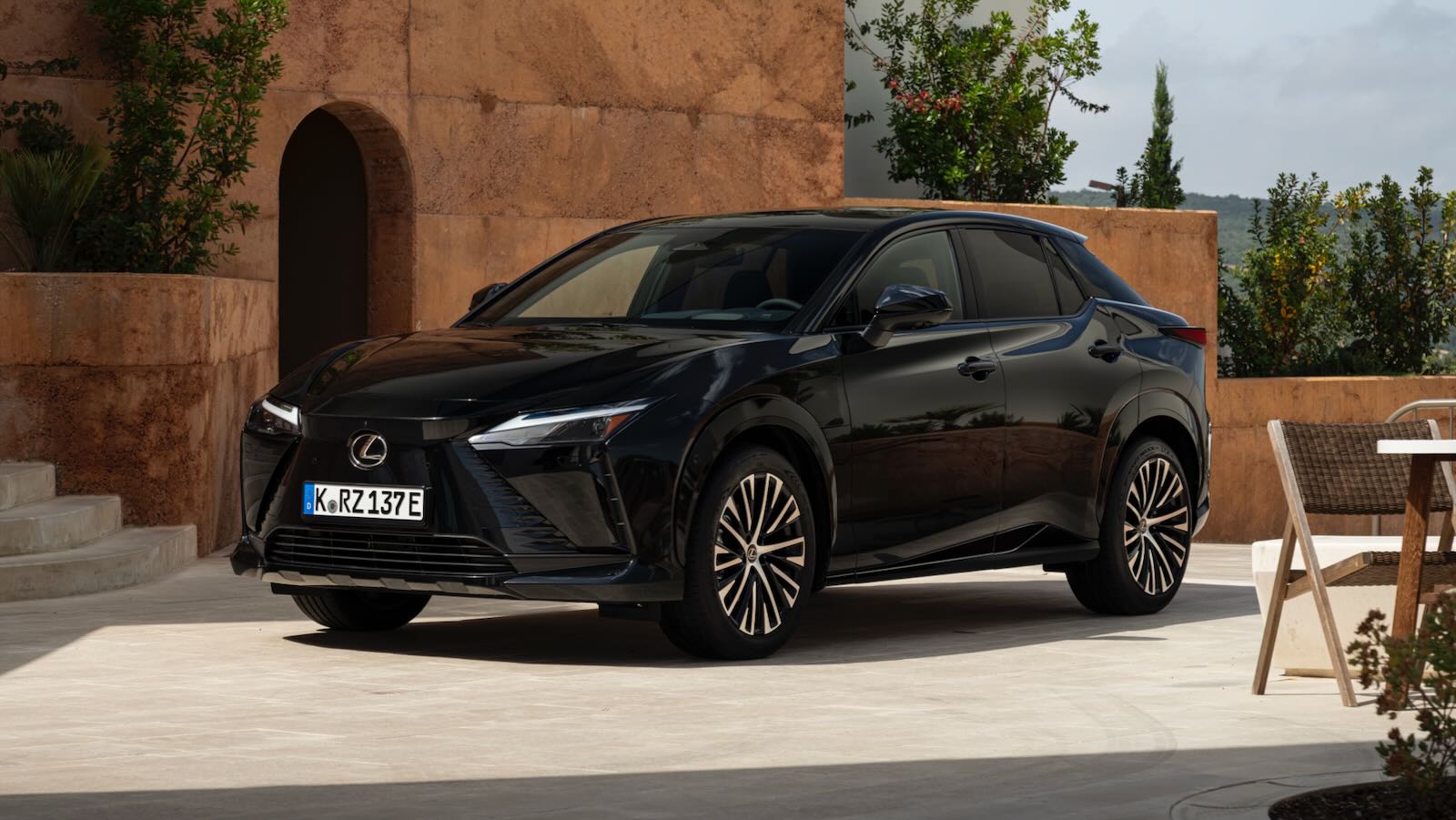 Lexus RZ model